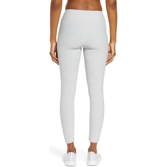 OUTDOOR VOICES Two-Tone Warmup Crop Leggings & Sports Bra SET - Picture 4 of 16